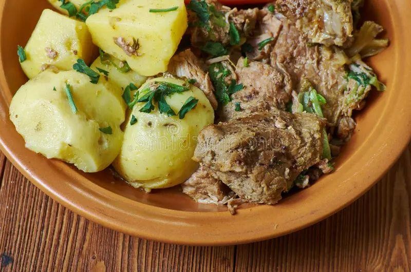 Rasol (Romanian Boiled Meat with Vegetables)