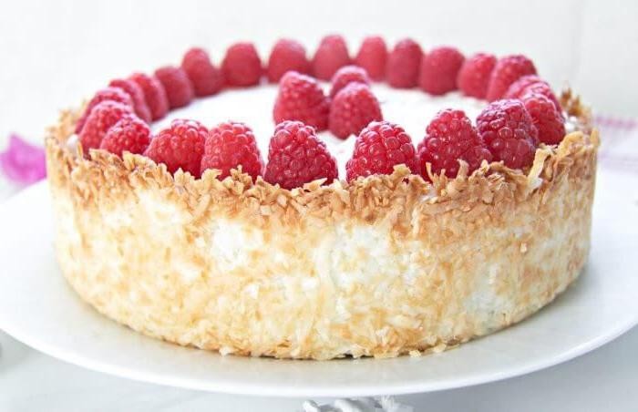 Raspberry Coconut Flour Cheesecake