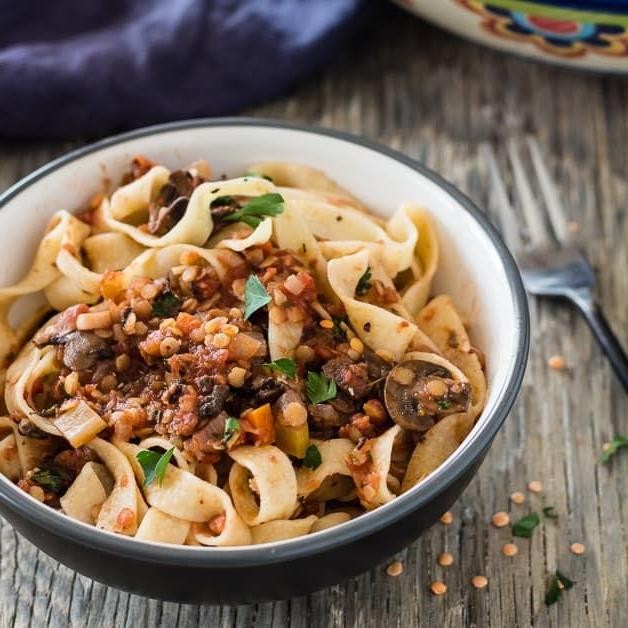 Red Lentil Pasta with Mushrooms and Thyme