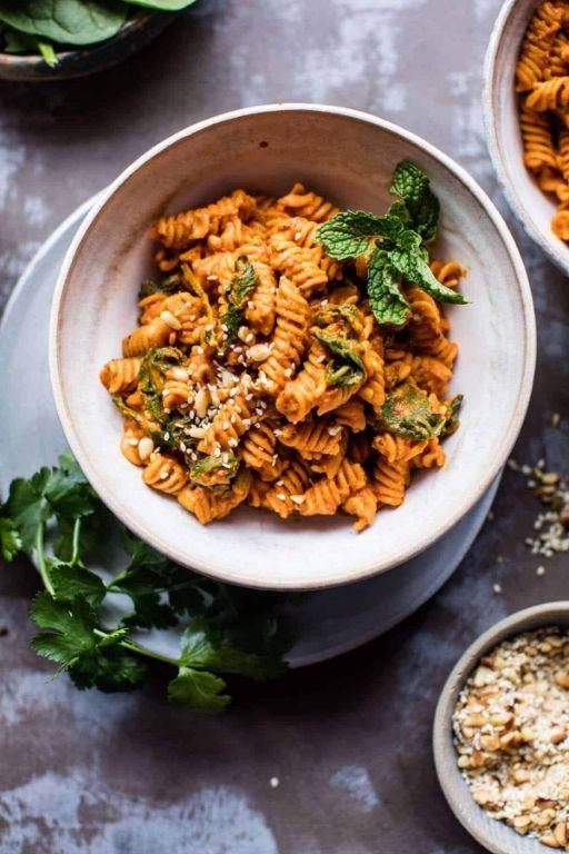 Red Lentil Pasta with Sun-Dried Tomatoes and Spinach