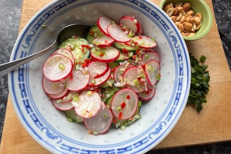 Red Radish and Sesame Seed Salad