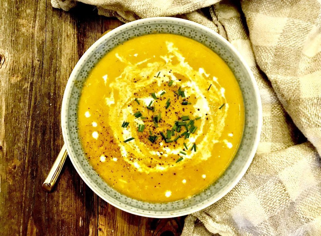 Rich Crab Bisque with Old Bay Seasoning