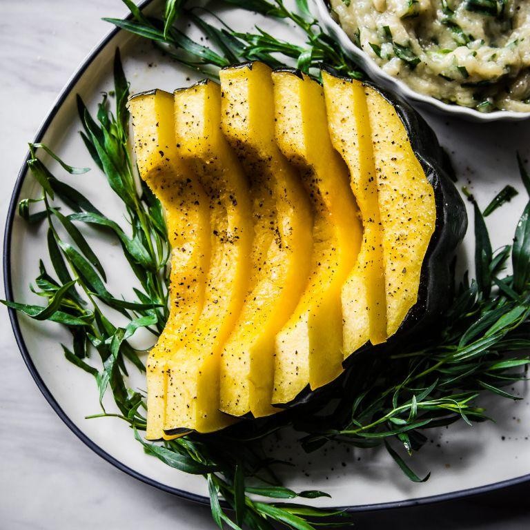 Roasted Acorn Squash with Garlic and Thyme