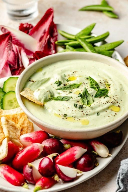 Roasted Garlic and Thyme Cottage Cheese Dip