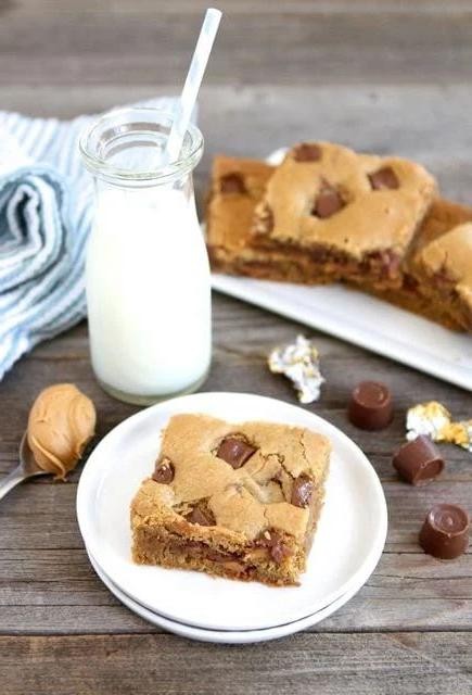 Rolo Chocolate Peanut Butter Bars