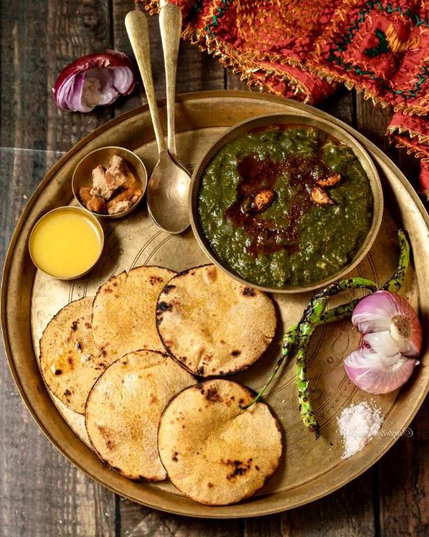 Saag with Makki di Roti