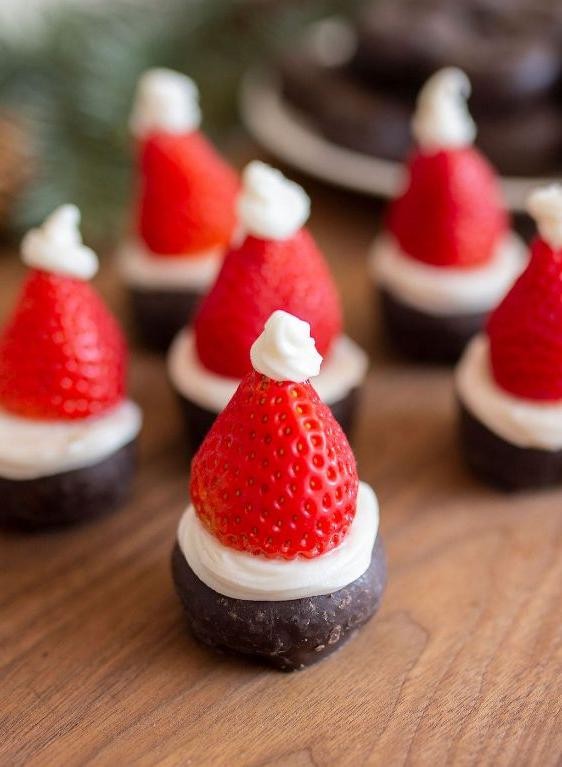 Santa Hat Strawberries