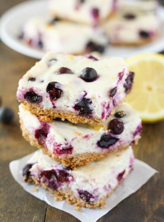 Skinny lemon blueberry cheesecake bars