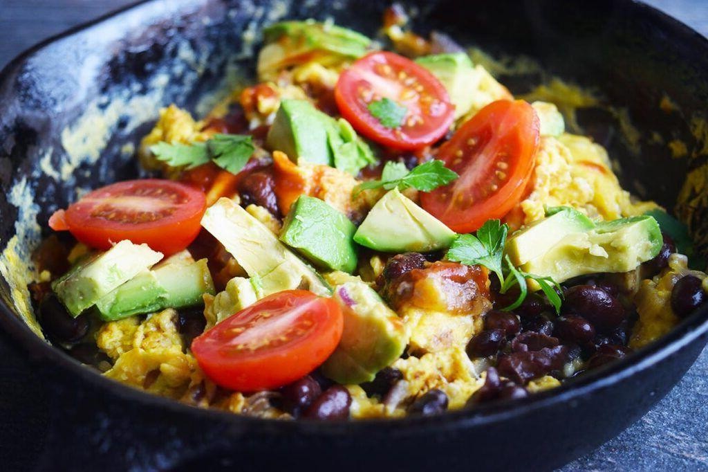 Slow Carb Black Bean and Egg Breakfast Scramble