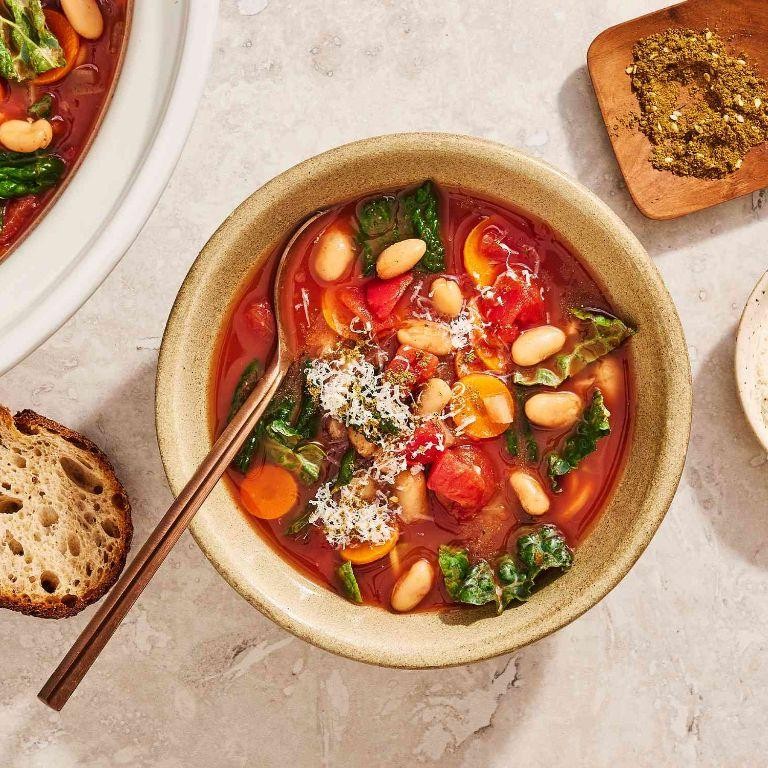 Slow Carb White Bean and Kale Stew