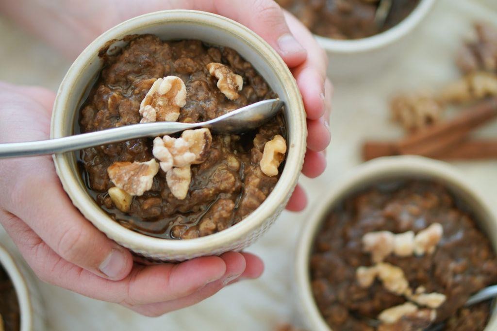 Slow Cooker Gingerbread Oatmeal