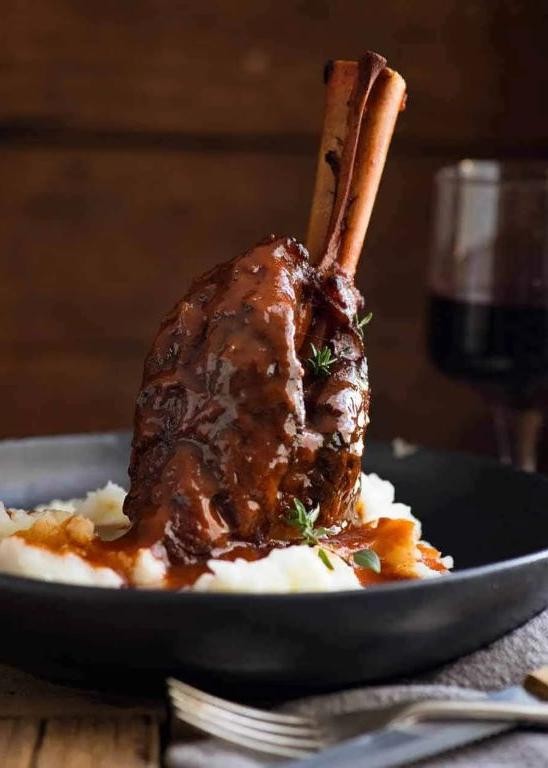 Slow Cooker Lamb Shanks with Red Wine Sauce
