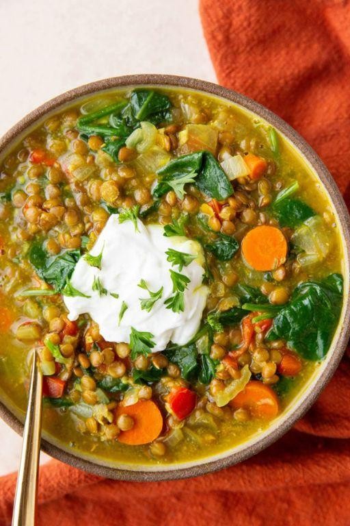Slow Cooker Lentil and Spinach Curry
