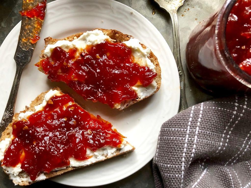 Slow-Cooked Tomato Jam