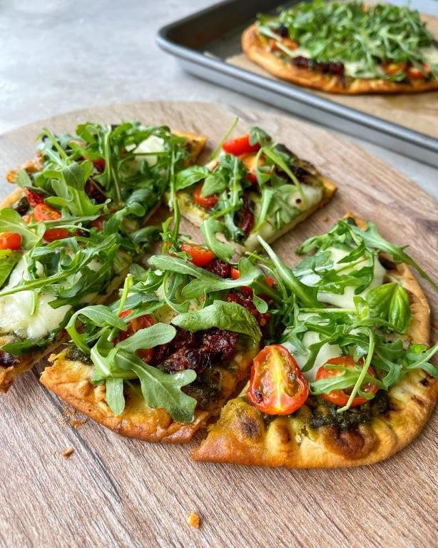 Smoked Turkey and Pesto Flatbread Pizza
