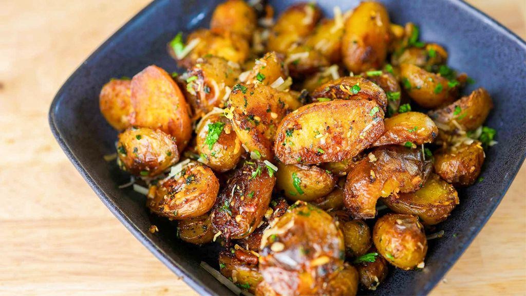 Smoky Wood-Oven Roasted Potatoes with Garlic