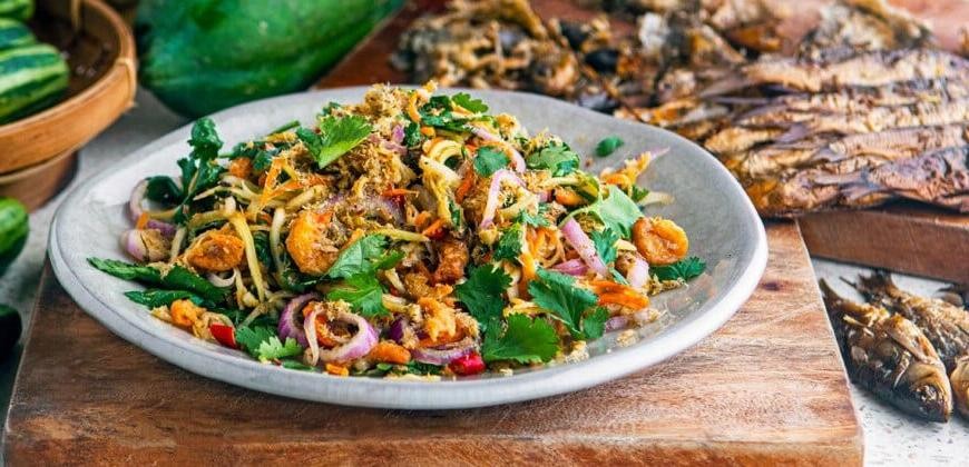 Snakehead Fish Salad with Mango and Mint