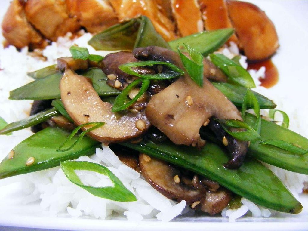 Snow Pea and Mushroom Sauté