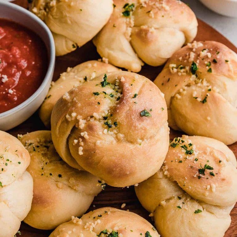 Sourdough Discard Garlic Knots with Marinara Sauce