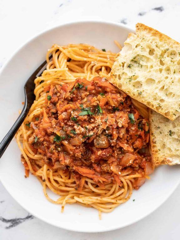 Spaghetti with Hidden Veggie Sauce