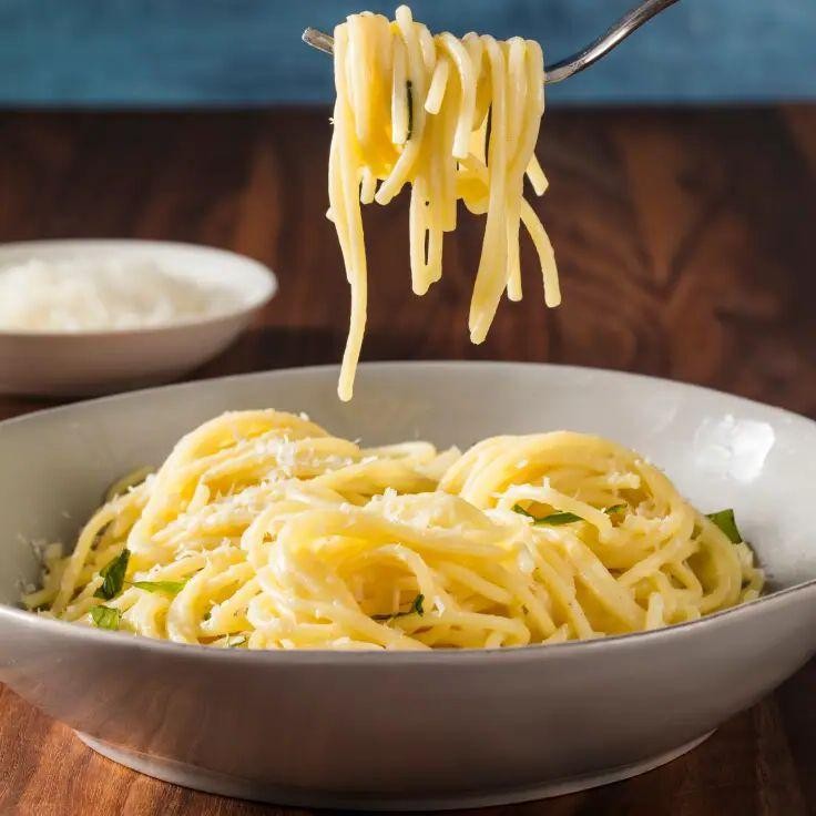 Spaghetti with Lemon and Olive Oil