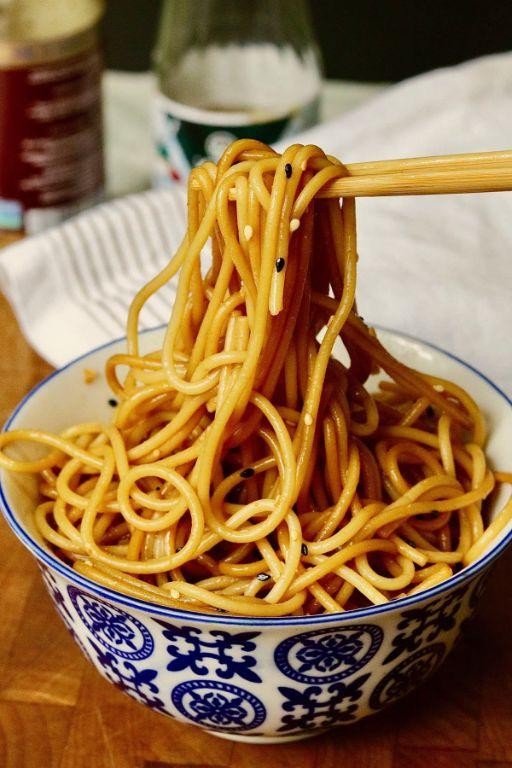 Spicy Garlic Hibachi Noodles
