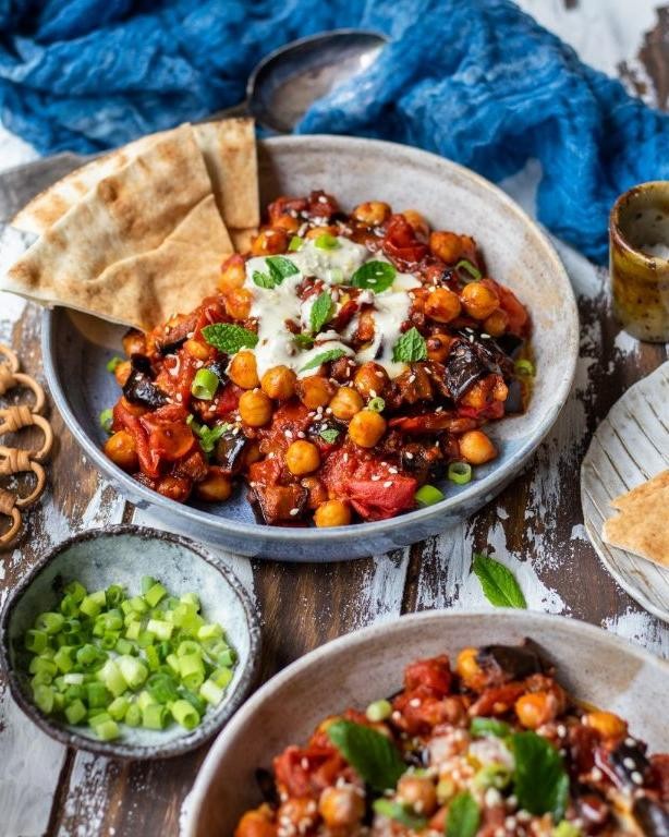 Spicy Harissa Chickpea Tray Bake