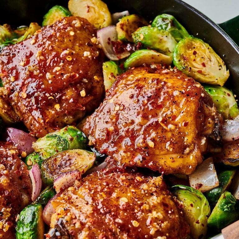 Spicy Honey Garlic Chicken Skillet