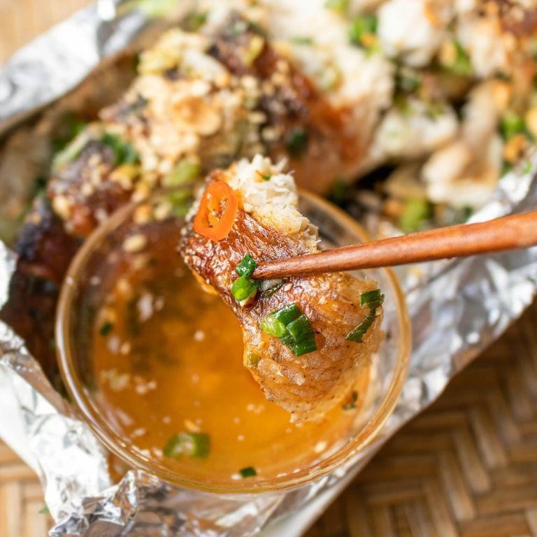 Spicy Pan-Fried Snakehead with Garlic and Chili