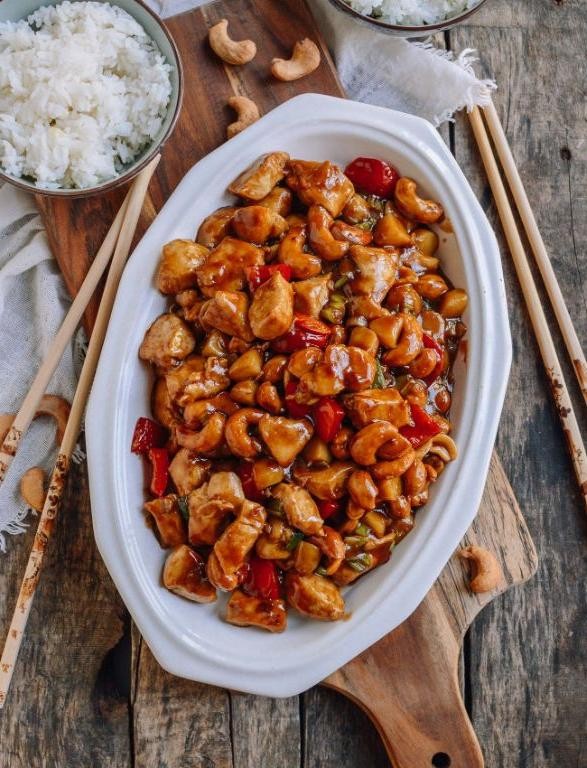Spicy Szechuan Cashew Chicken