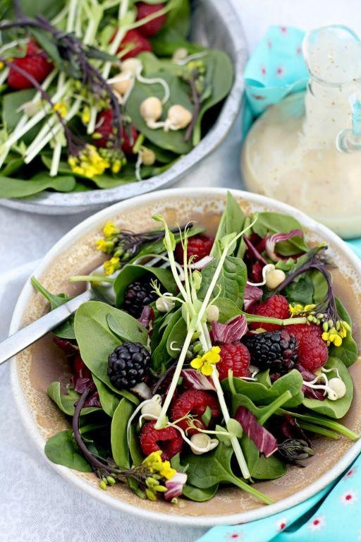 Spinach and Blueberry Salad with Honey Mustard Dressing
