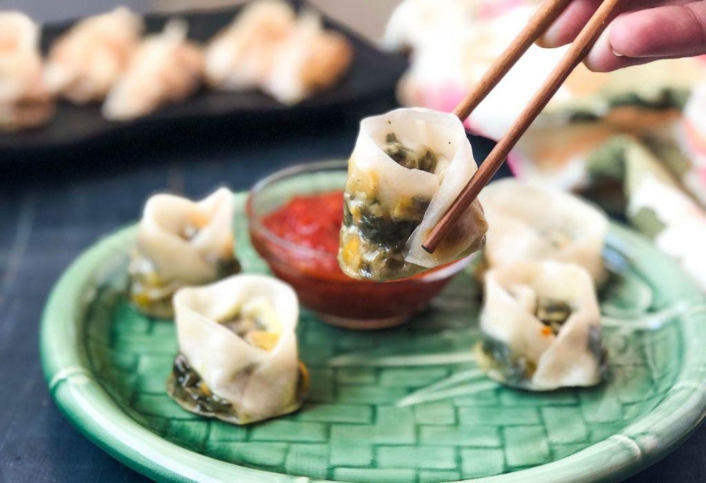 Spinach and Corn Momo