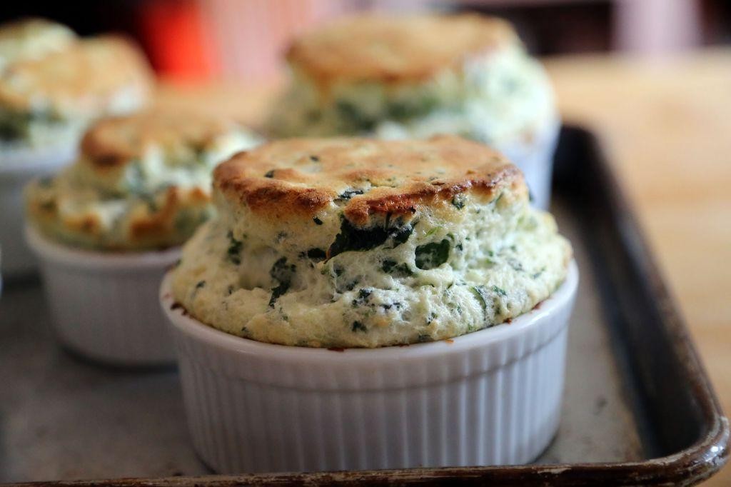 Spinach and Gruyere Souffle for a Rich Delight