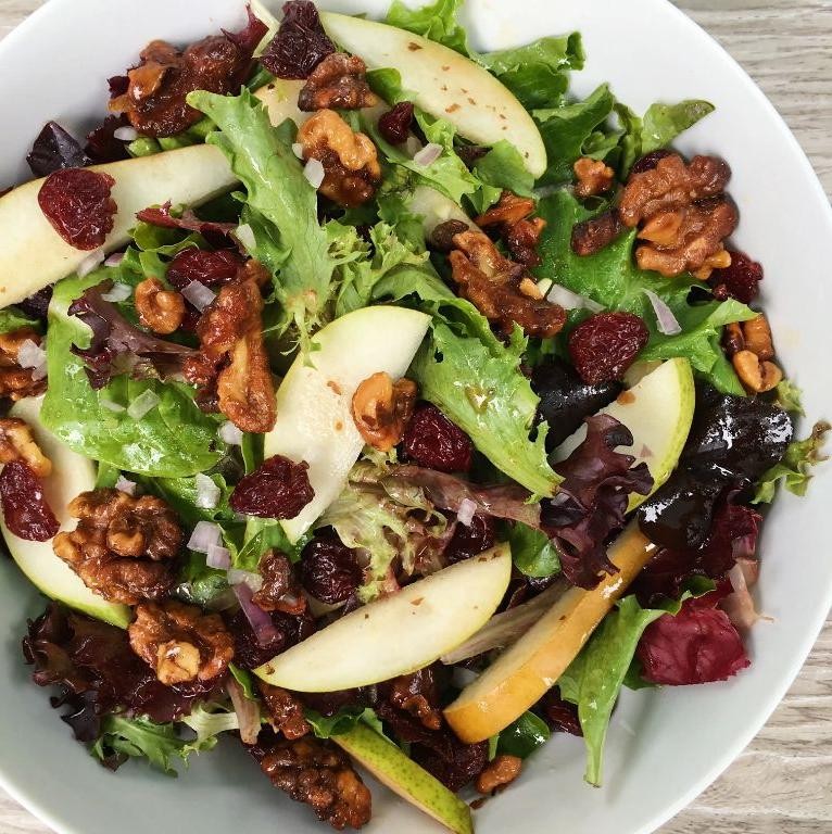 Spinach and Pear Salad with Candied Walnuts