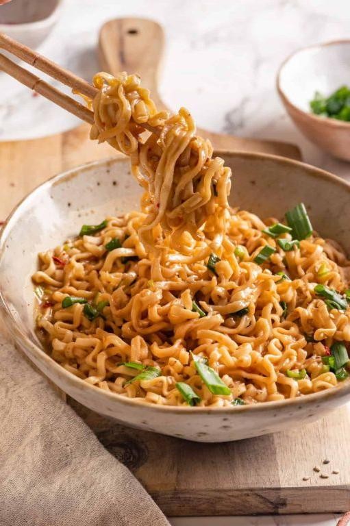 Sriracha Peanut Butter Ramen Stir-Fry
