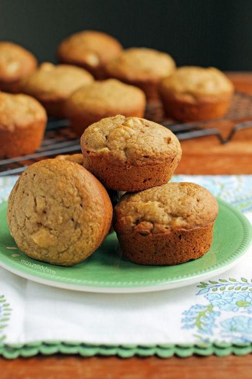 Stevia-Sweetened Apple Cinnamon Muffins