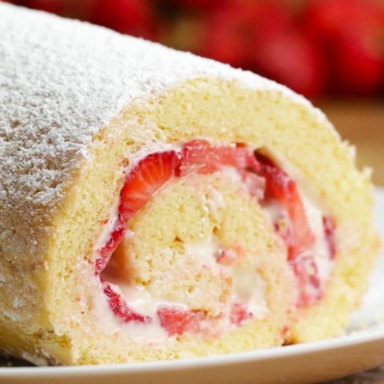 Strawberry Cream Cheese Cake Roll