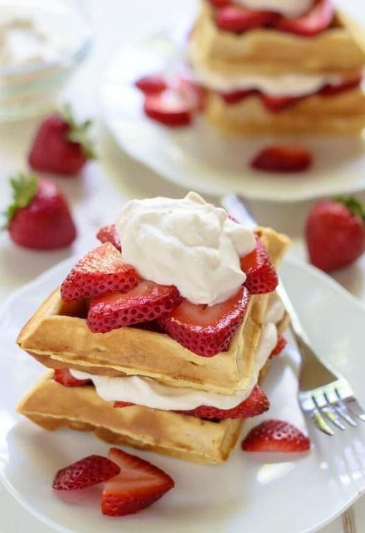 18 Fluffy Waffle Recipes Easy and Delicious