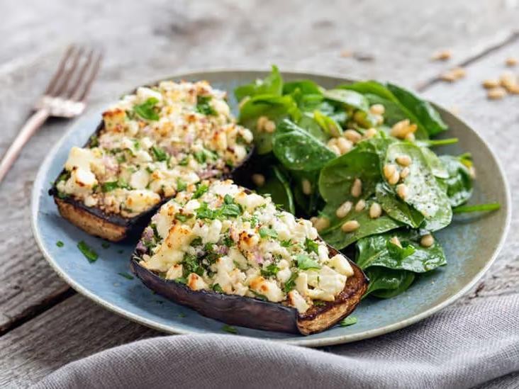 Stuffed Eggplant with Cheese and Spinach