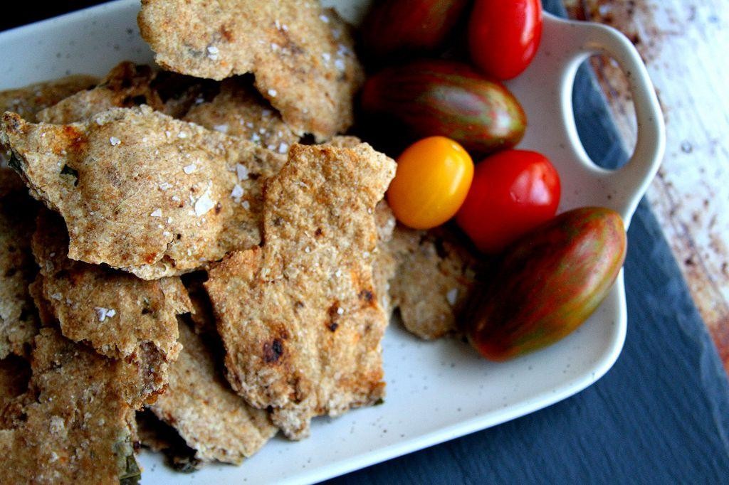 Sun-Dried Tomato and Basil Sourdough Crackers