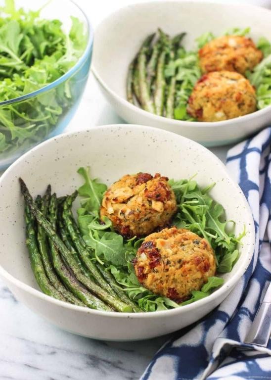 Sun-Dried Tomato and Basil Tuna Cakes