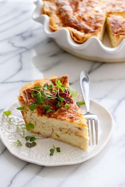 Sweet Onion and Cheddar Quiche