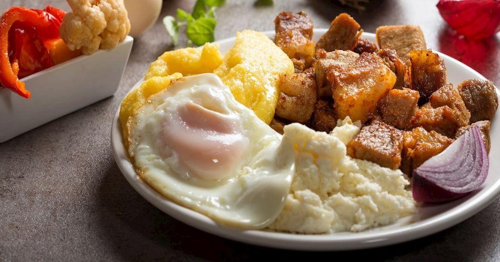 Tochitură Moldovenească (Moldovan Stew with Polenta and Cheese)