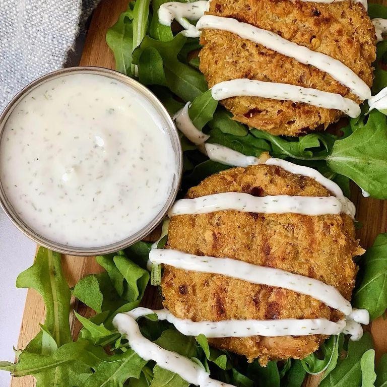 Tuna Patties with Lemon Dill Sauce