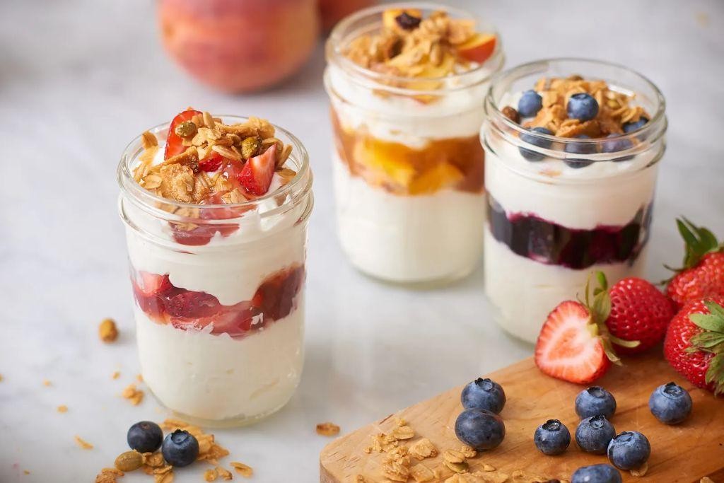 Tupperware-style Greek yogurt parfait