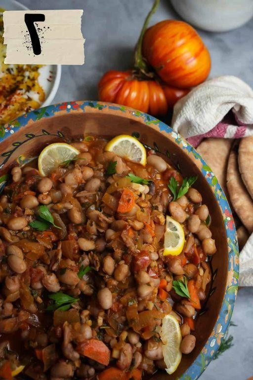 Turkish Barbunya Pilaki (Braised Pinto Beans)