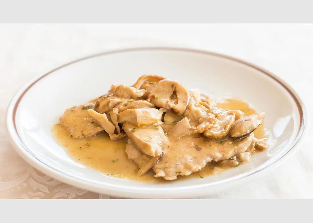 Veal Scallopini in Creamy Mushroom Sauce