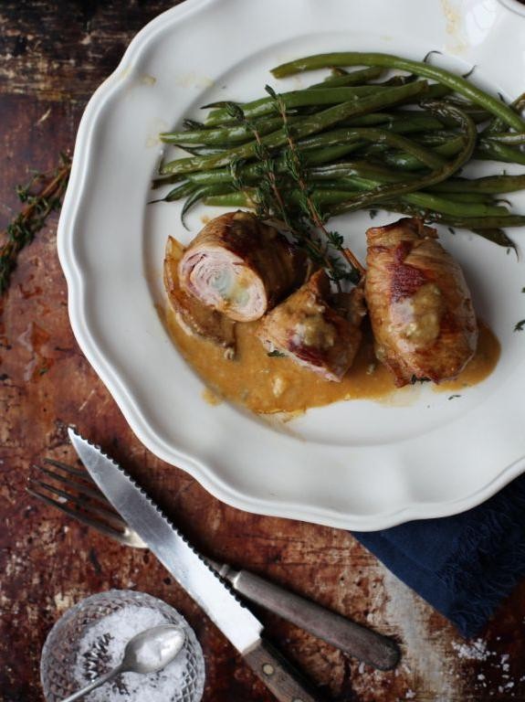 Veal Scallopini with Gorgonzola and Walnuts