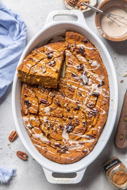 Vegan Pumpkin Spice Oatmeal Breakfast Casserole