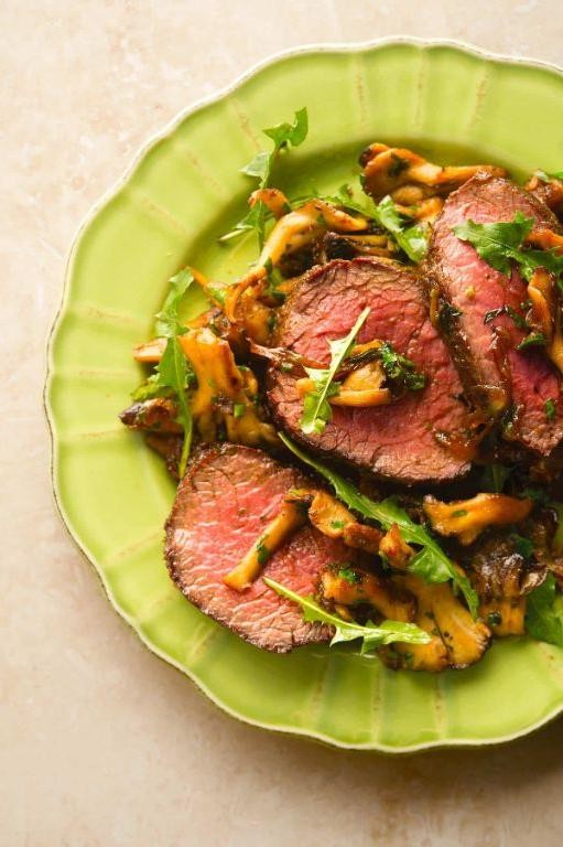 Venison Round Steak with Caramelized Onions